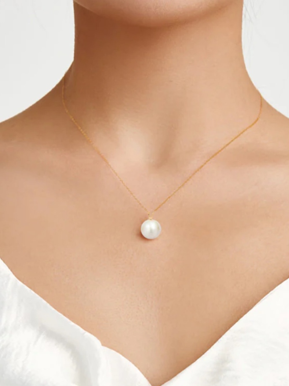 Genuine large golden Pearl 14k white gold necklace